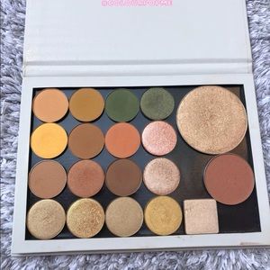 Eyeshadow Palette